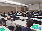 事業研修委員会「公開セミナー 『巨大IT企業を復活させたベンチャー精神』 〜創業者から学んだ“ Connecting the dots ”の人生哲学〜」 講師:(前) Apple Japan Inc. 広報部長、(現)コンサルティング会社 TT&CO. 代表 竹林 賢 氏